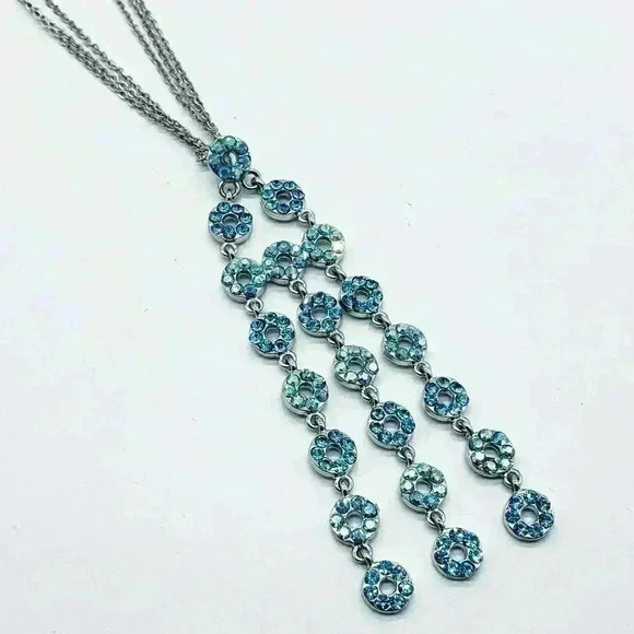 Silver and Blue Necklace - Picture 1 of 2